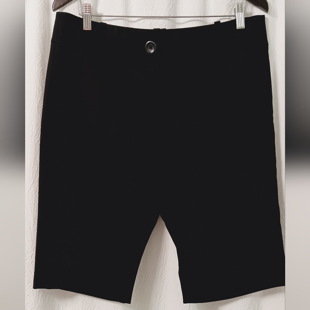 Ann Taylor Black Bermuda Shorts With Four Packets Size 12P